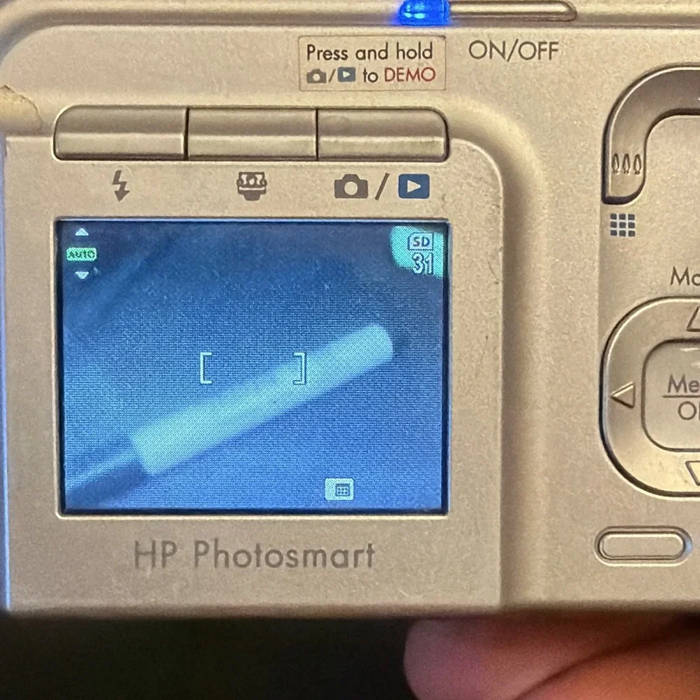 HP PhotoSmart M425 5.0MP Silver Compact Digital Camera 3x Optical Zoom
